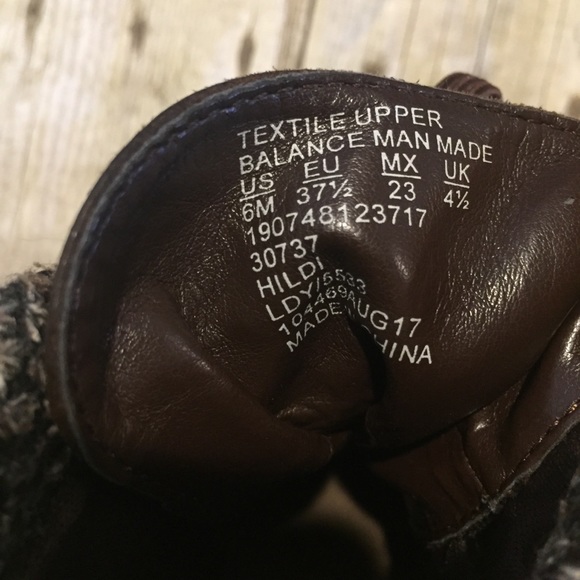 Brown Lace up winter ankle boots - Picture 12 of 15